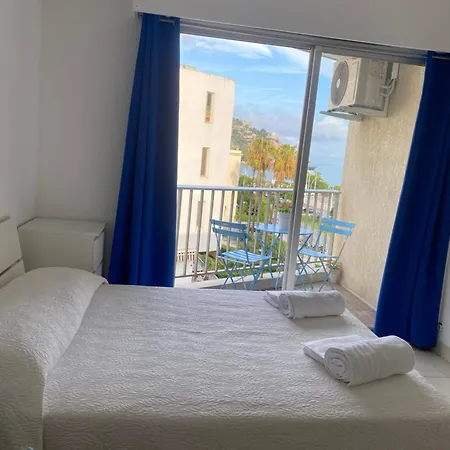 La Cigale Vue Apartment *